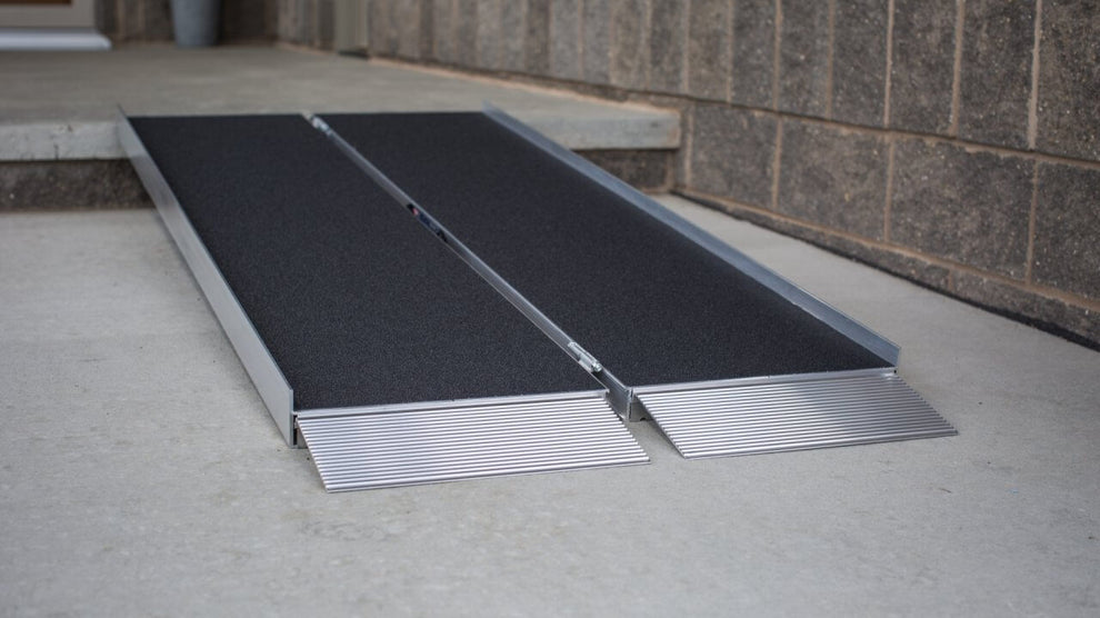 EZ-ACCESS SUITCASE Singlefold AS portable ramp